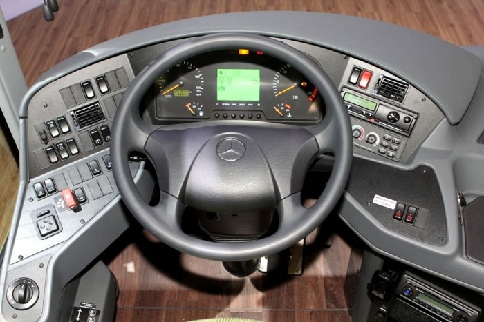 Nyugat-Európában is sláger lett az Intouro 5 | Vezess Mercedes-Benz Intouro műszerfala