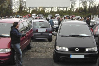 Ömlik a külföldi autó hozzánk