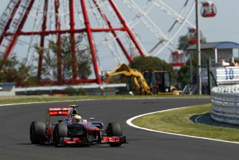 F1: Szoros időmérőt várnak Hamiltonék