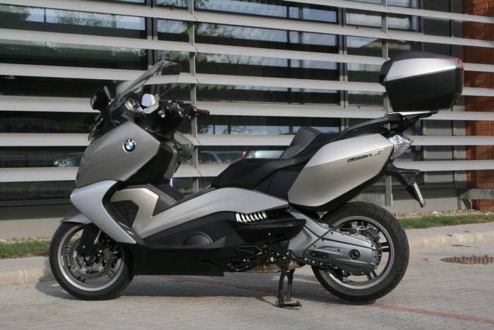Automata BMW-k, két keréken 16 | Vezess Mintha 20 évvel idősebb célcsoportnak készülne, mint a Sport