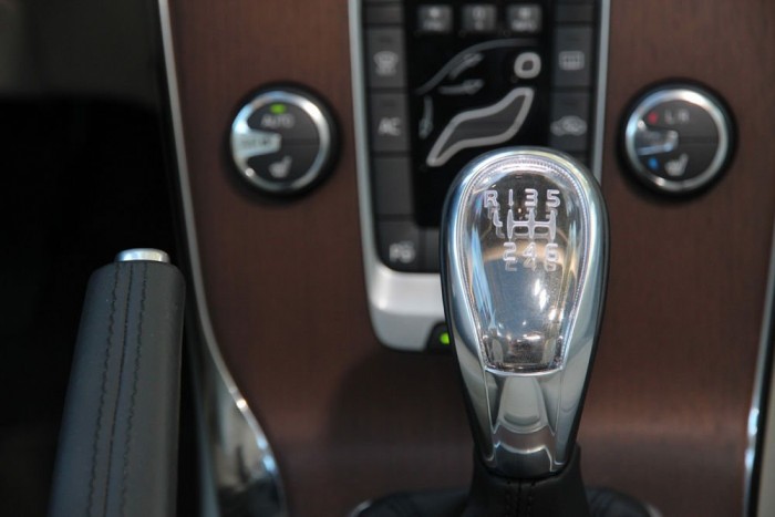 Nem simul kézbe az átlátszó műanyag burok