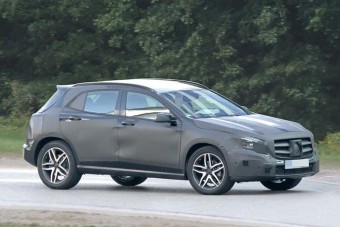 Kémfotón a következő kecskeméti Mercedes