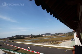 F1: Vettel leiskolázta a mezőnyt