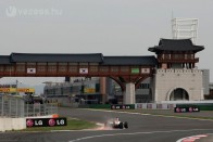 F1: Button a zászlón bukott 32