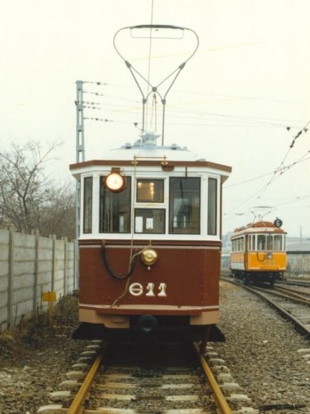 Vasárnap nosztalgiavillamos-csúcstalálkozó Budapesten 5 | Vezess Október 14-én három favázas és egy Bengáli ingázik a Széll Kálmán tér körül