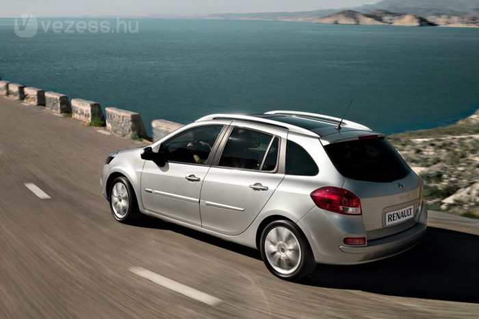 A harmadik generációból készült először kombi