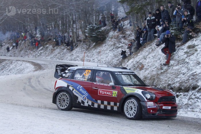 Kiszáll a MINI a rali-vb-ből 2 Kiszáll a MINI a rali-vb-ből 2