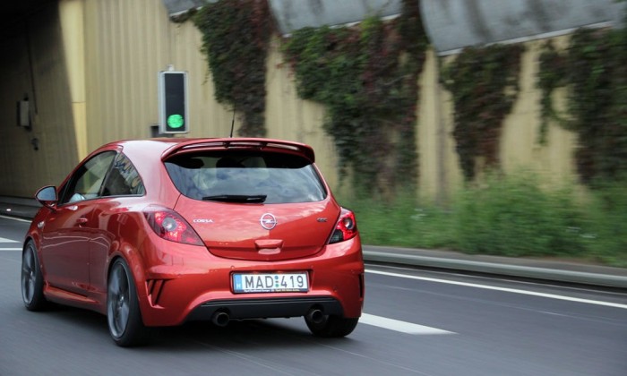 Nem hangos, bár kicsit rázós hosszú utazásra 