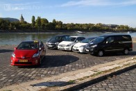 Jó ideje csúszik a fővárosi taxizás újraszabályozása. Mi nem vártunk a rendeletre, inkább megversenyeztettünk négy autót. Melyik lenne Budapest ideális taxija?