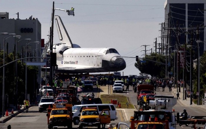 Elképesztő videó az űrsikló végső útjáról