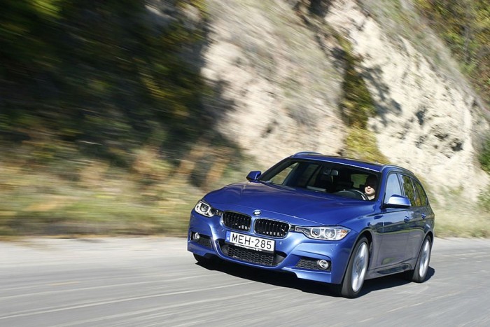 Tökéletes? Na és? 7 | Vezess 9,9 millió az alapár - a tesztautó mégis 16 millióba kerül. A hiányzó 6,1 milliót elrejtettük a képen