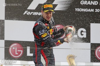 F1: Vettel visszavesz