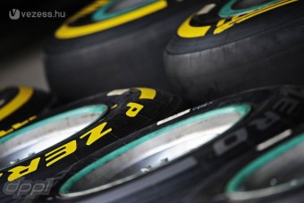 F1: A szezonzárón jönnek a 2013-as gumik