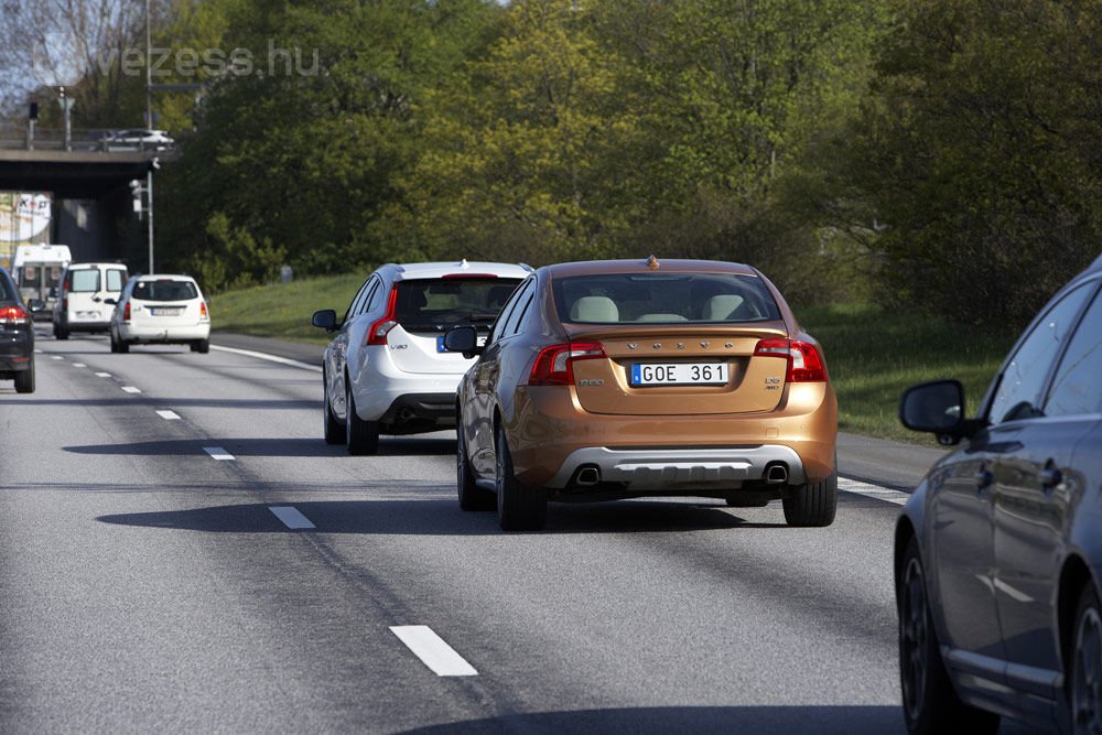 Dugóban önállóan megy a Volvo 5