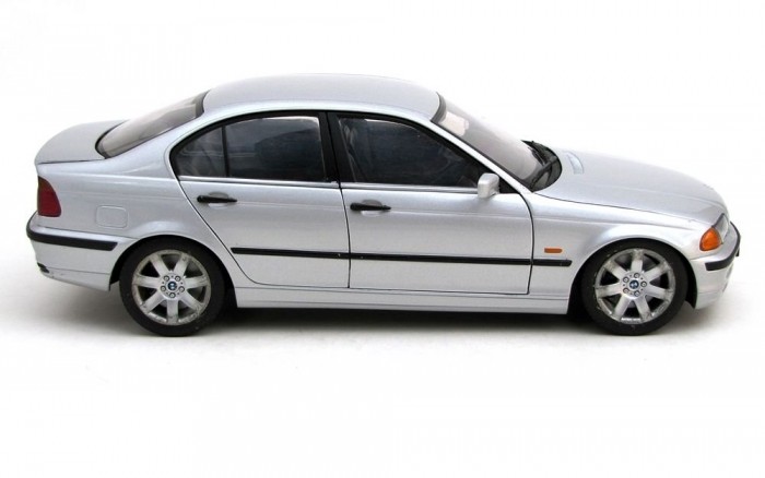 Elhasználva 8 | Vezess A hosszú orr és a rövid far közé jutott egy kis utascella is