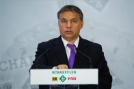 Orbán az autóiparban hisz 11