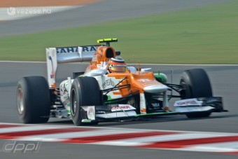 F1: Operatőr sem állíthatta meg Hülkenberget