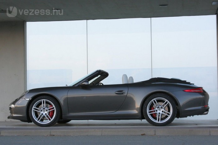 993, 996 és 997 után az új 911-generáció kódja 991 lett