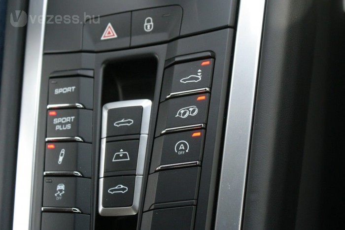 Csodálatosan szól a kipufogó