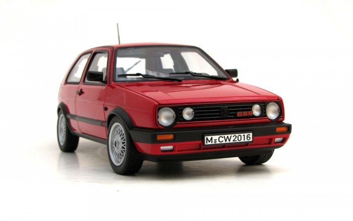 Rendkívül kicsike szögben fordulnak a kerekei