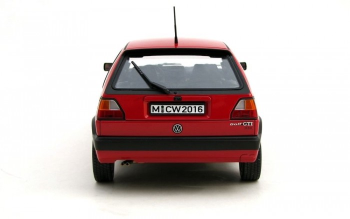 Méltatlanok a kipufogók, egyébként innen belekötni másba nem nagyon lehet