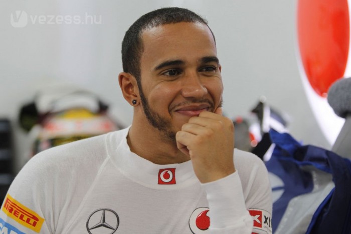 F1: Hamilton már csak élvezni akarja