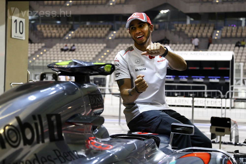F1: Erős tempóval kezdett Hamilton 1
