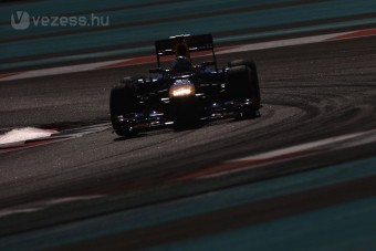 F1: Vettel az élen, Alonso messze