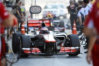 F1: Erős tempóval kezdett Hamilton 38