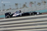 F1: Erős tempóval kezdett Hamilton 41