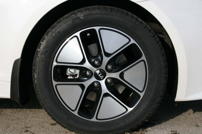 Csak a hibrid kaphatja a különleges felniket