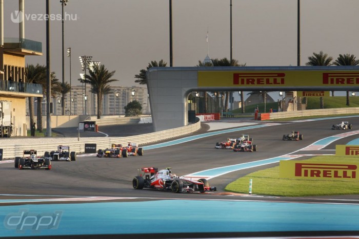 F1: Hamilton elbukott, de még győzni akar 2 F1: Hamilton elbukott, de még győzni akar 2