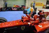F1: Vettel barátja a biztonsági autó 65