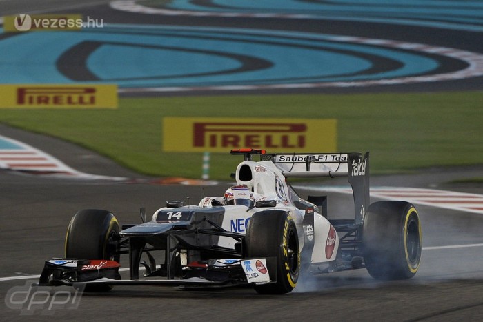 F1: Kobajasi megmentette a Sauber esélyeit