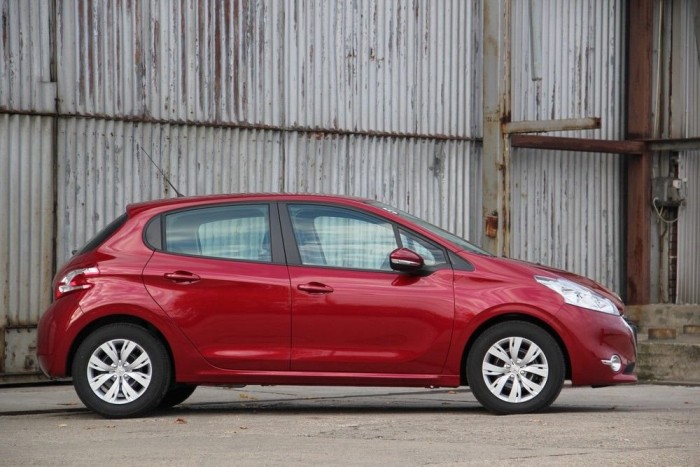 A legjobb rossz gokart hétköznapokra 7 | Vezess A 207-hez képest azonos tengelytáv, de csökkentett túlnyúlások jellemzik a 208-ast. Arányosabb, mozgékonyabb