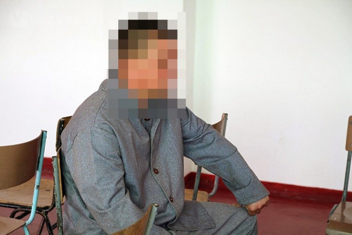 Nem tudott kiszállni. Ahogy mondja, meghülyítette a pénz