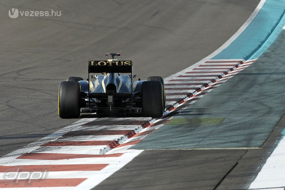 F1: A McLarené az első tesztnap 16