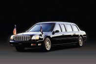 Cadillac DeVille (2001) George W. Bush autója, ennek sem volt már köze a gyári DeVille típushoz, a General Motors terepjáró alkatrészeiből legózták össze az alapot