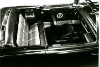 A leghírhedtebb és legismertebb elnöki limuzin, a  Lincoln Continental SS-100-X.