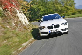 Képmutató BMW 102 lóerővel
