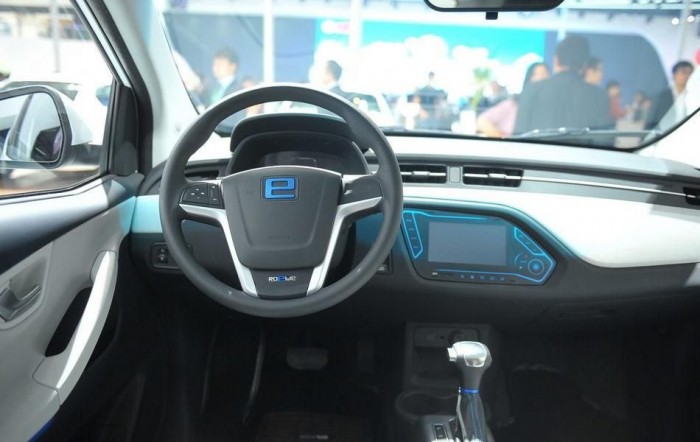 Itt az első kínai villanyautó 7 | Vezess Itt az első kínai villanyautó 7