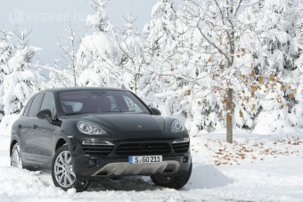 Letaglózó Porsche V8-as dízellel