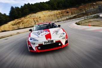 Versenypilóta lettem a Toyotánál