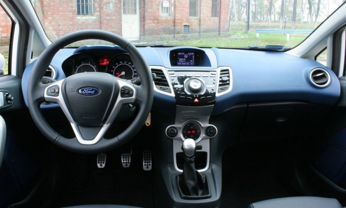 Minőségérzetre prémium gyártókat idéz a Fiesta