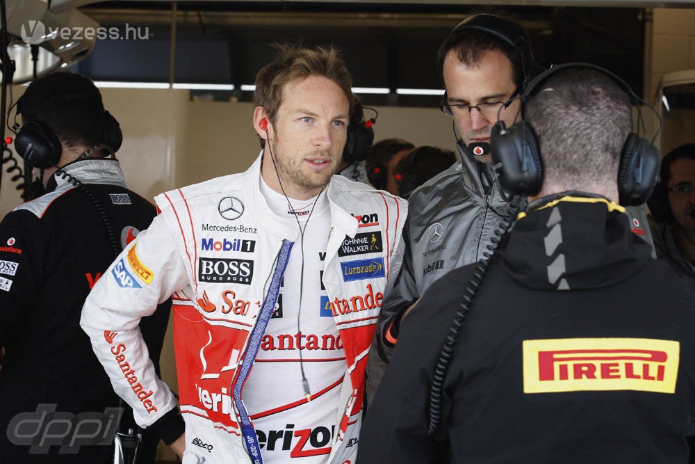 F1: Vettel műszaki hibával is a leggyorsabb 8