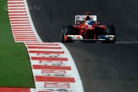 F1: Vettel behúzta a pole-t, Alonso bajban 35
