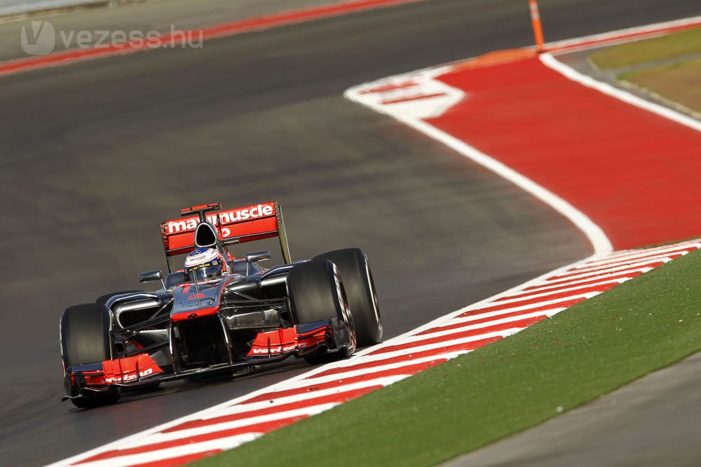 F1: Megrovás Webbernek, Alonso hiába panaszkodott 22