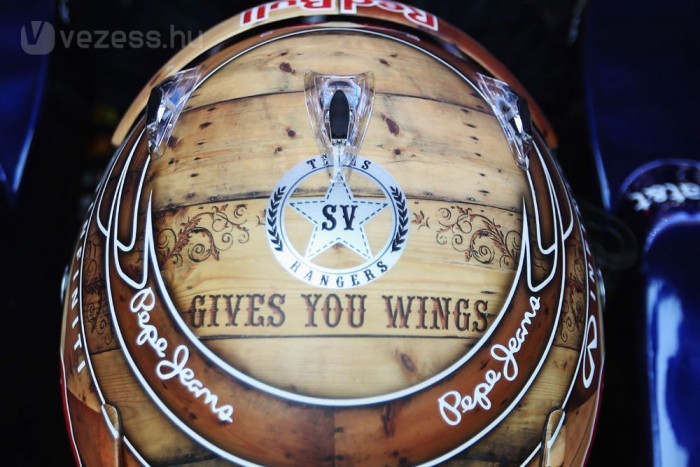 F1: Cenzúrázták Hamilton sisakját 3 | Vezess F1: Cenzúrázták Hamilton sisakját 3