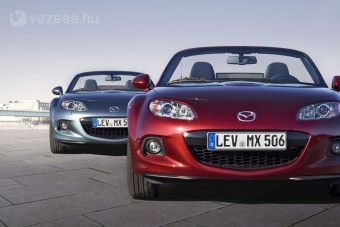 Frissül a legnépszerűbb a roadster