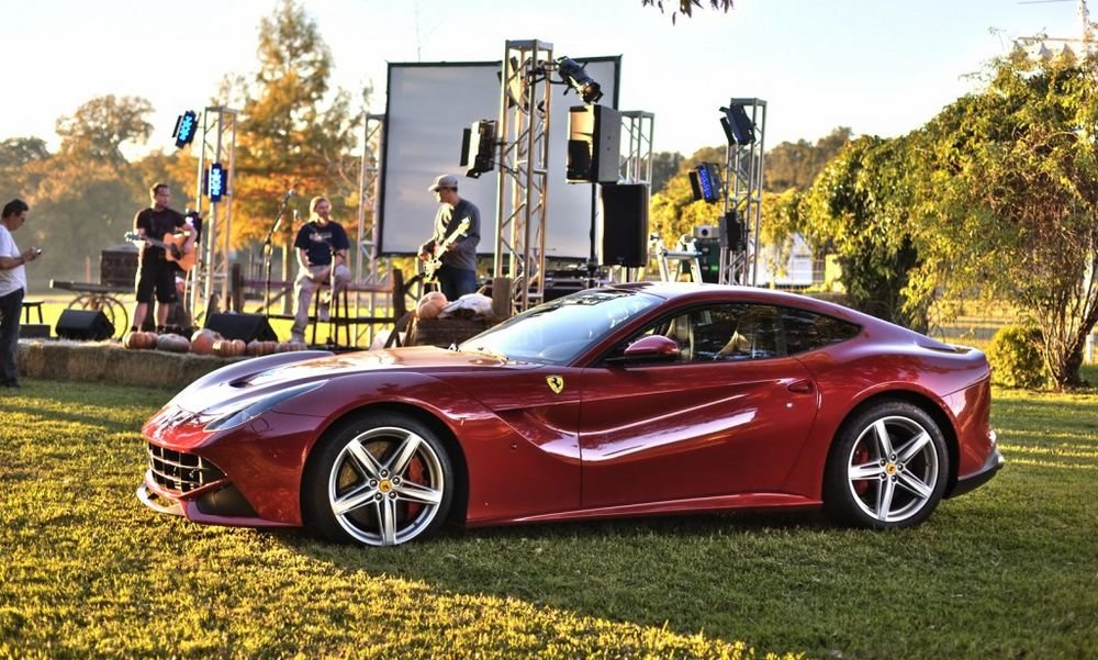 Négyszeres ár egy normál Ferrariért 4